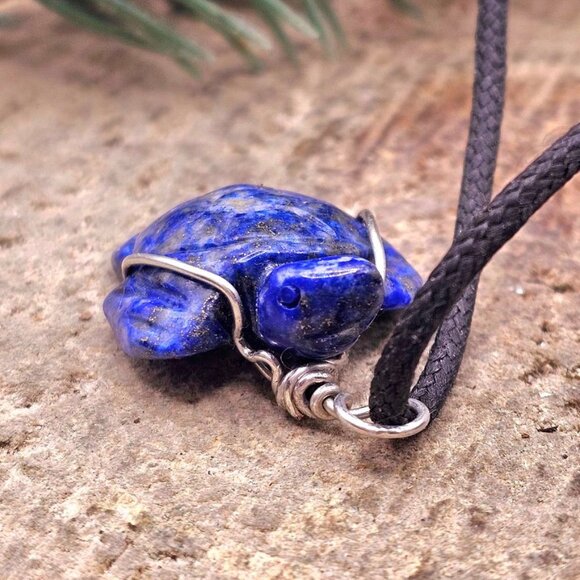 Nature Lapis Lazuli Carved Cute Turtle Wire Wrapped Pendant Necklace - Picture 2 of 10